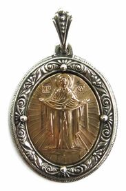 Образок Божьей Матери "Покров Пресвятой Богородицы" из серебра с золотой накладкой
