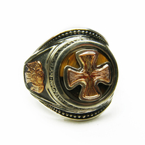 Золотой мужской перстень печатка "Спаси и сохрани"