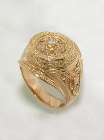 Золотое мужское кольцо